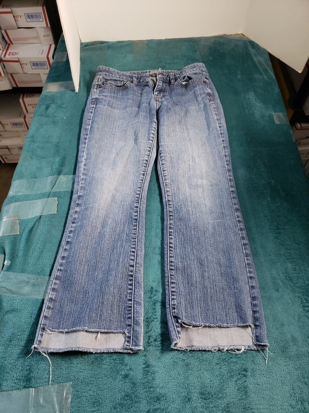 Loft Jeans Size 2 Petite Womens Blue Pants Fray Hem Mid Rise Curvy Bootcut